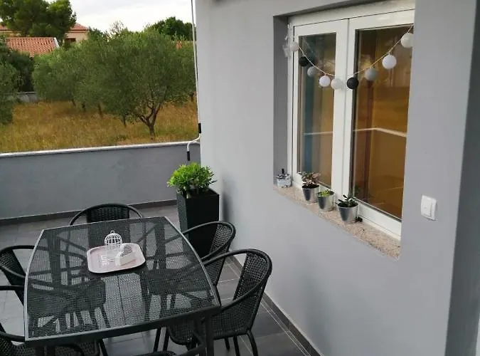 Ferienhaus House Lara Starigrad Paklenica