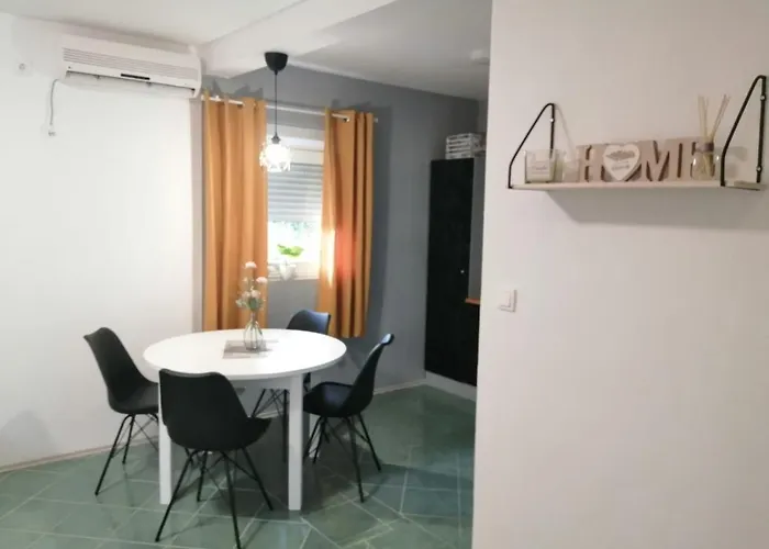 House Lara Starigrad Paklenica