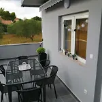 Holiday home House Lara Starigrad Paklenica