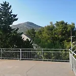 Holiday home House Lara Starigrad Paklenica