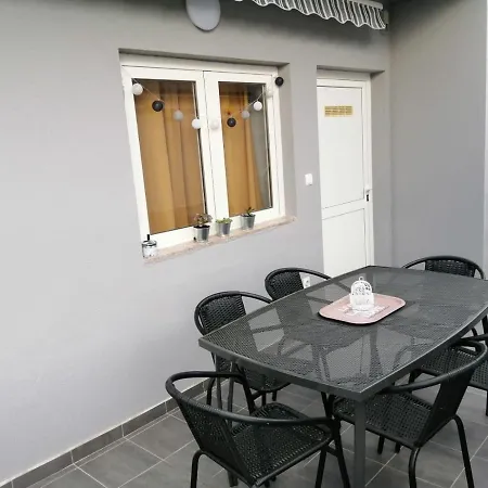 House Lara * Starigrad Paklenica