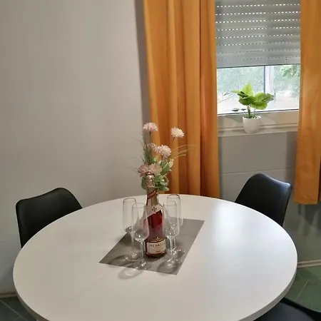 House Lara Tatil Evi Starigrad Paklenica