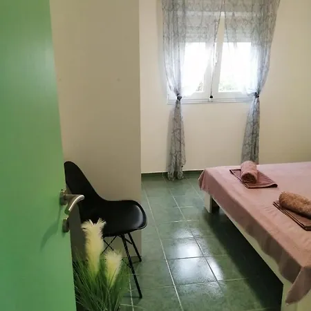 House Lara
